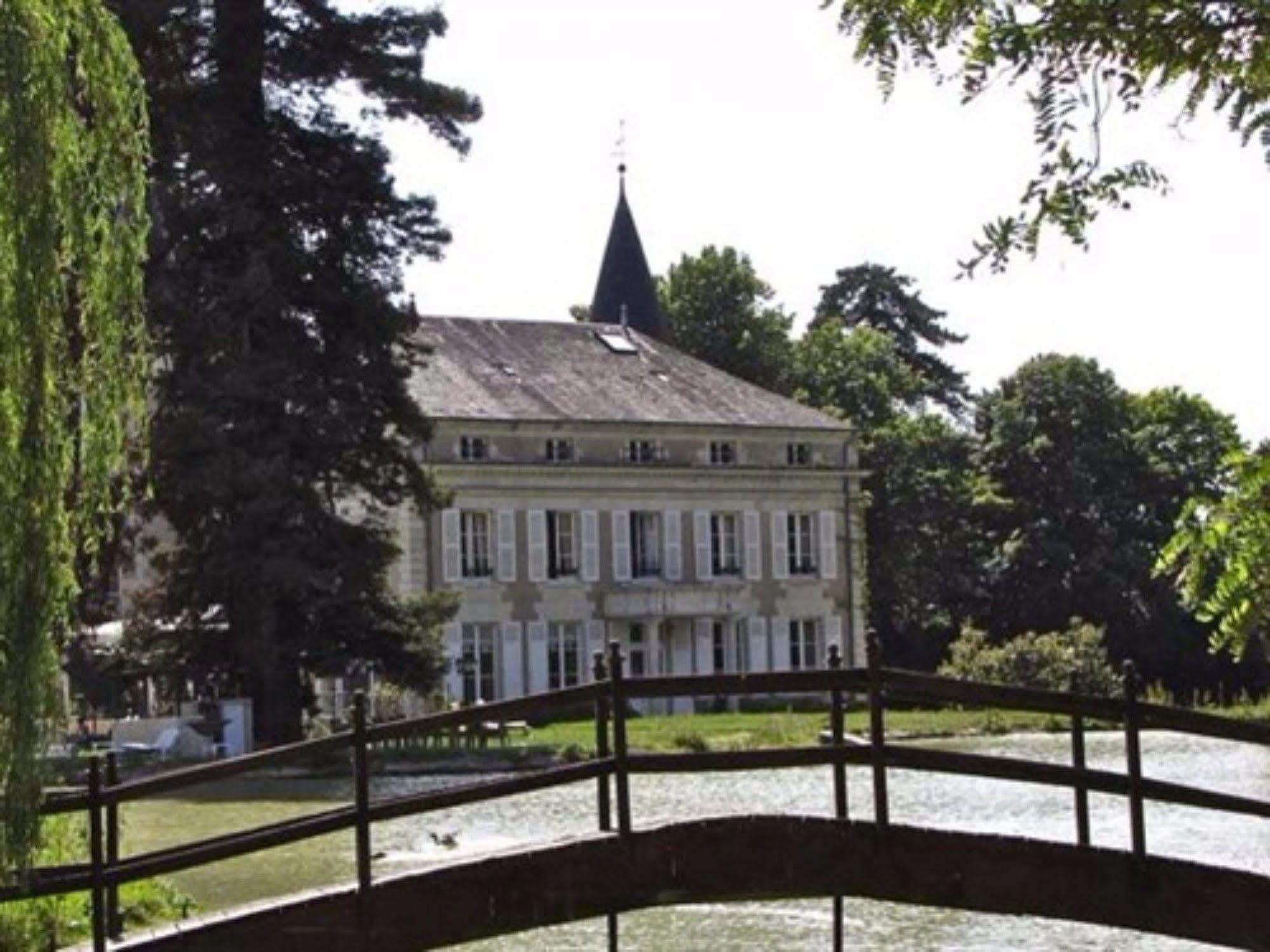 Bed and Breakfast Chateau Les Vallees Tournon-Saint-Pierre Exteriér fotografie